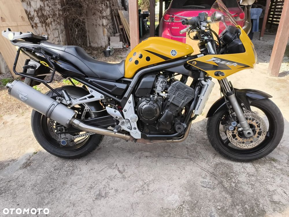 Yamaha FZS - 1