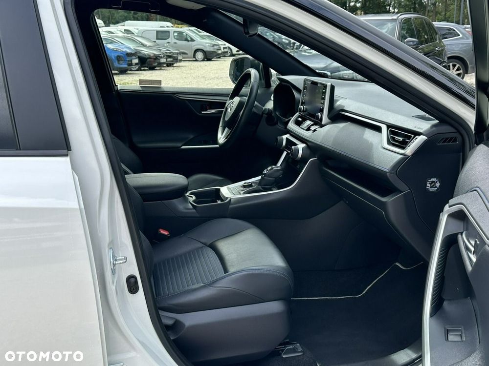 Toyota RAV4 - 21
