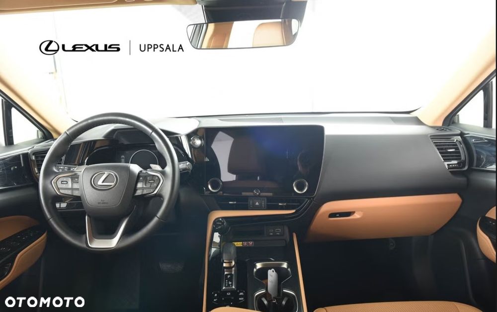 Lexus NX 450h+ E-FOUR Business - 8