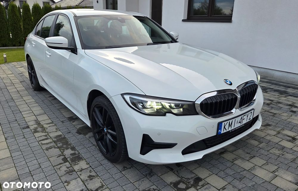 BMW Seria 3 318i Advantage - 25