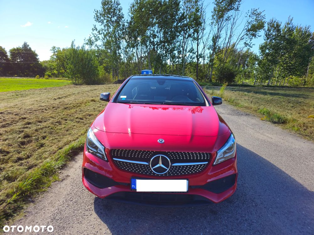 Mercedes-Benz CLA 220 4-Matic AMG Line - 3