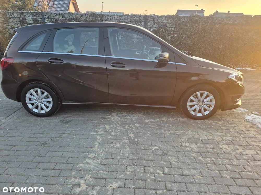 Mercedes-Benz Klasa B ver-200-cdi-blueefficiency-7g--dct - 4