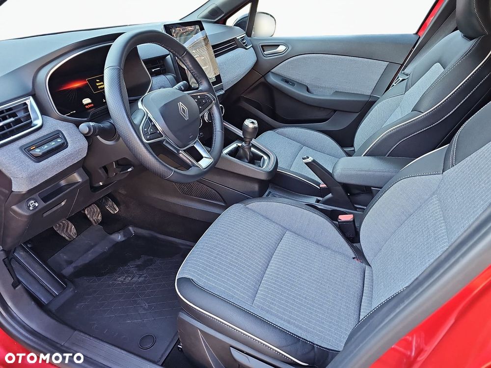 Renault Clio 1.0 TCe Techno - 10