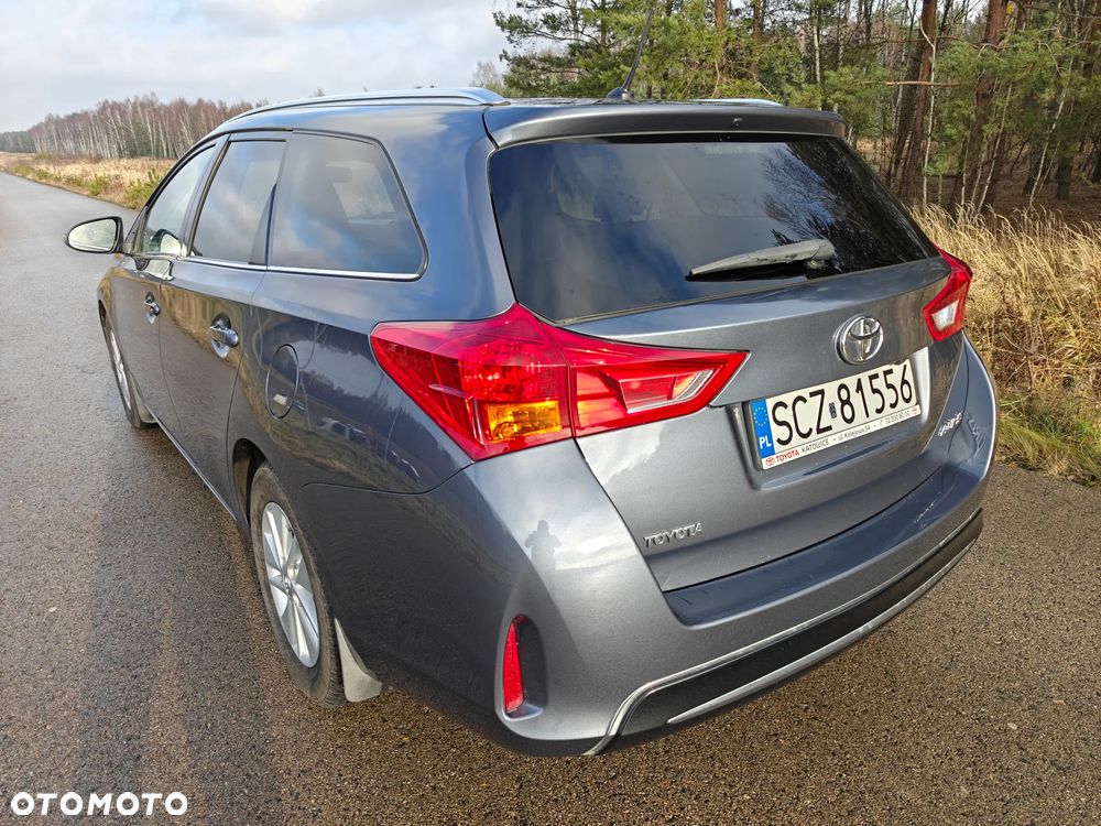 Toyota Auris 1.4 D-4D Premium Comfort - 25