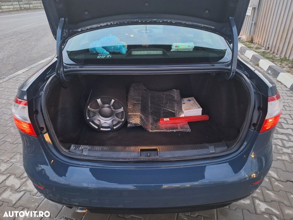 Renault Fluence 1.5 dCi Dynamique - 8