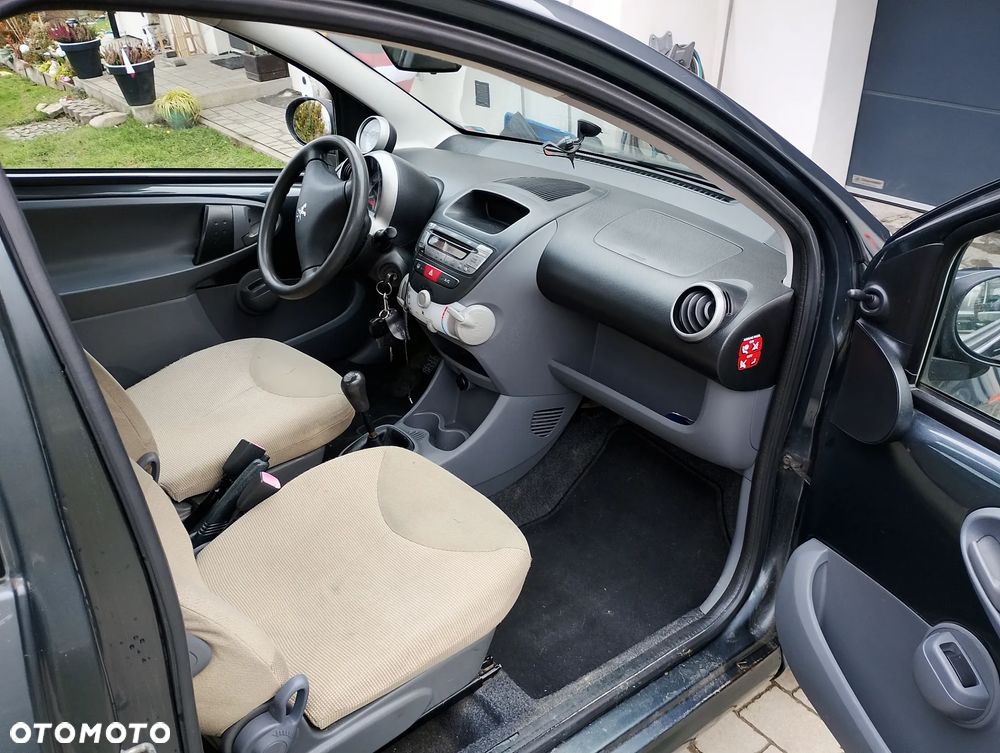 Peugeot 107 - 5