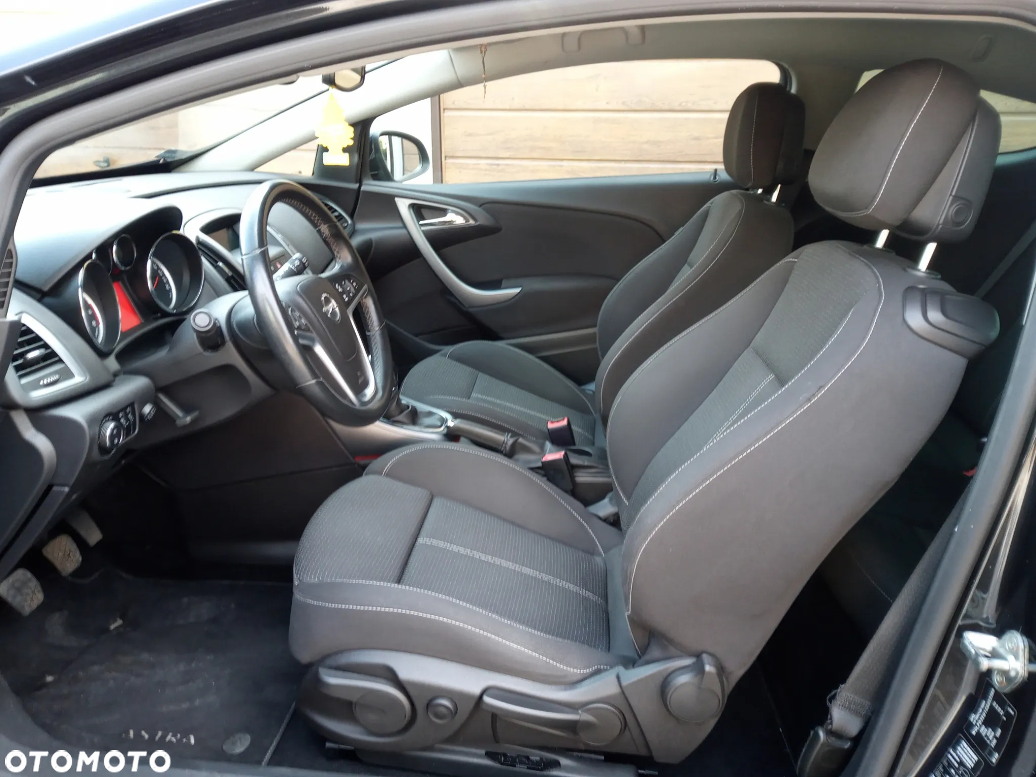 Opel Astra GTC 1.4 Turbo - 8