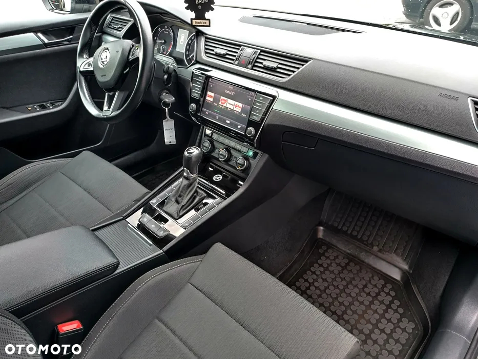 Skoda Superb 2.0 TDI Ambition DSG7 - 26