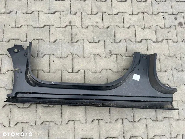 OPEL ASTRA K 5 PRÓG PRAWY NOWY ORYGINAŁ 39045588 Nowy GM - 2