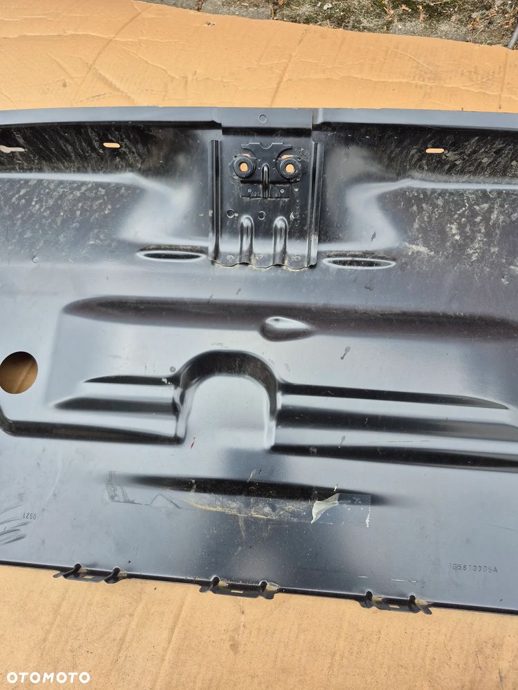 Volkswagen Passat B8 pas tylny wzmocnienie 5G3813301A - 3