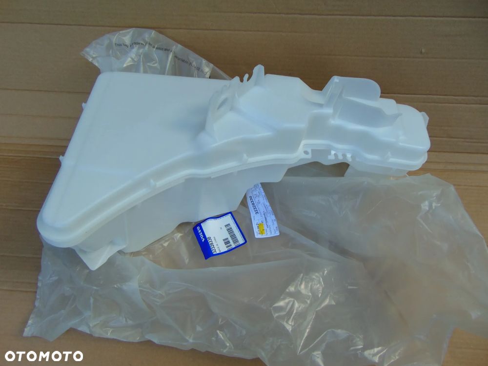 Zbiornik Spryskiwaczy VOLVO XC60 II 32328330