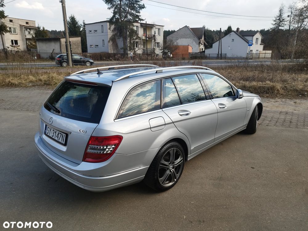 Mercedes-Benz Klasa C 200 CGI Automatik BlueEFFICIENCY Avantgarde - 5