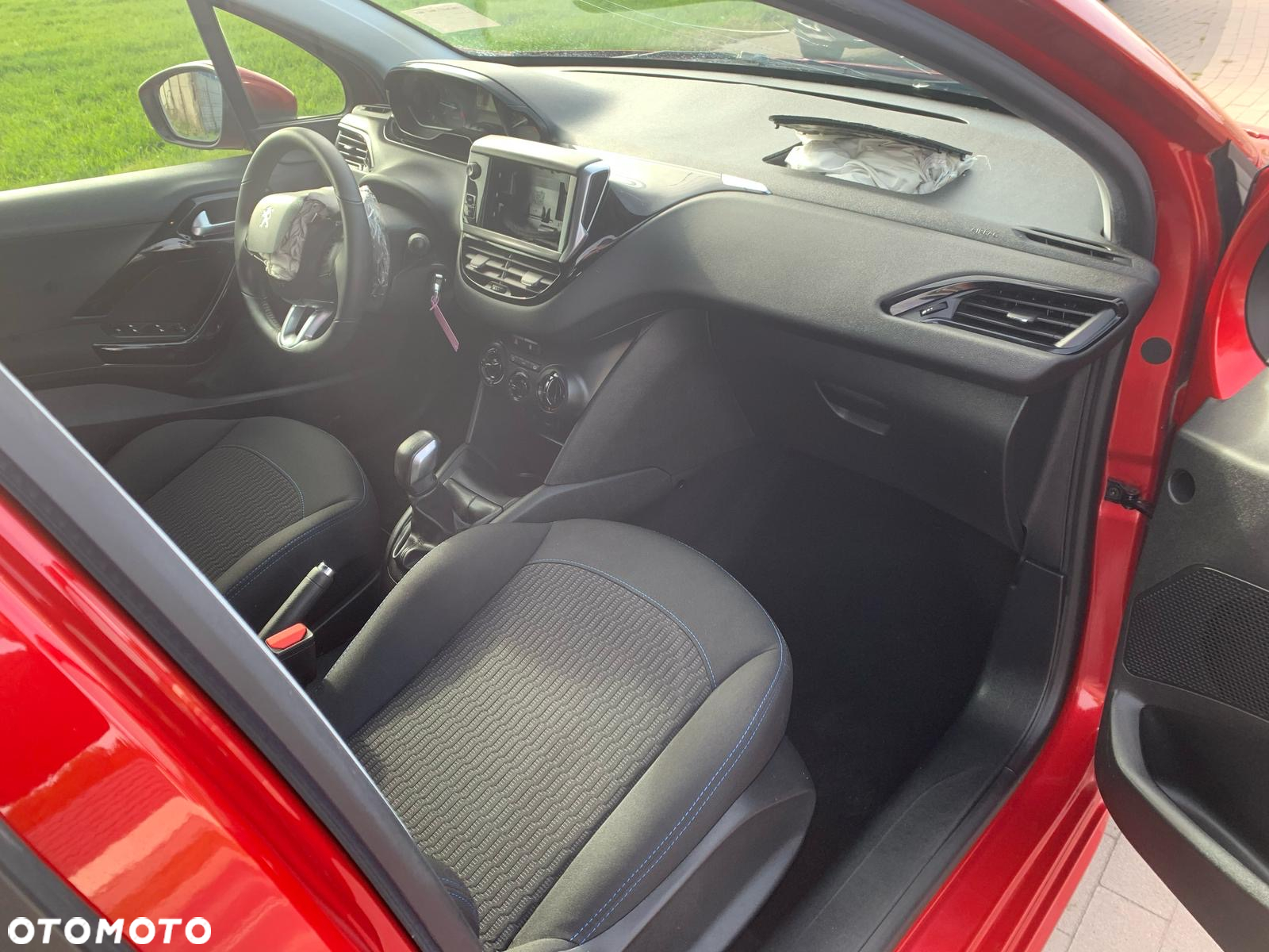 Peugeot 208 1.2 PureTech Active - 36