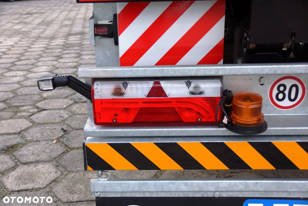 Mega DO KONSTRUKCJI / 39,0 T ład. drewno twarde, zblocza 16 T, zamki kontenerowe !!! - 32