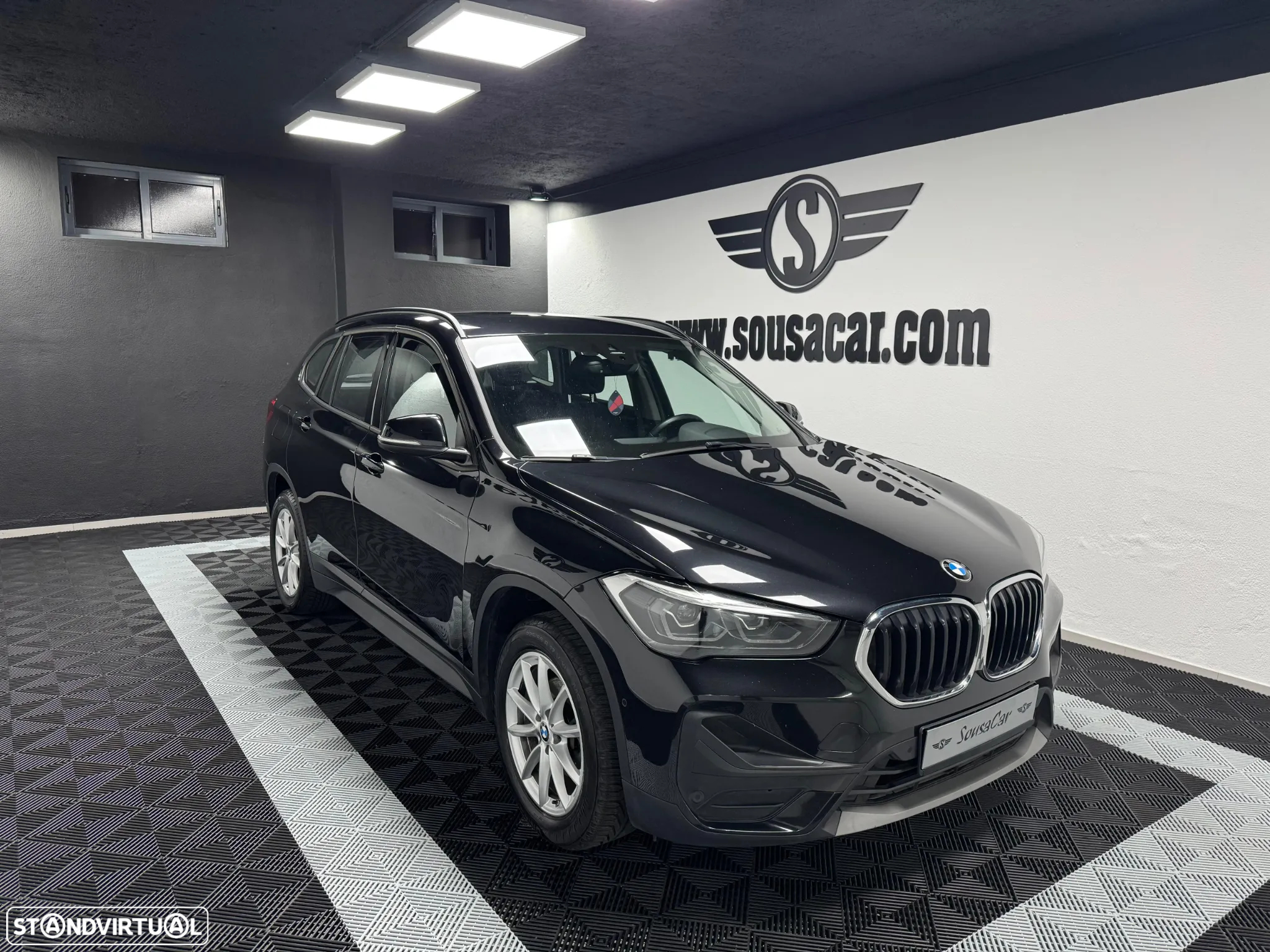 BMW X1 16 d sDrive Advantage - 4