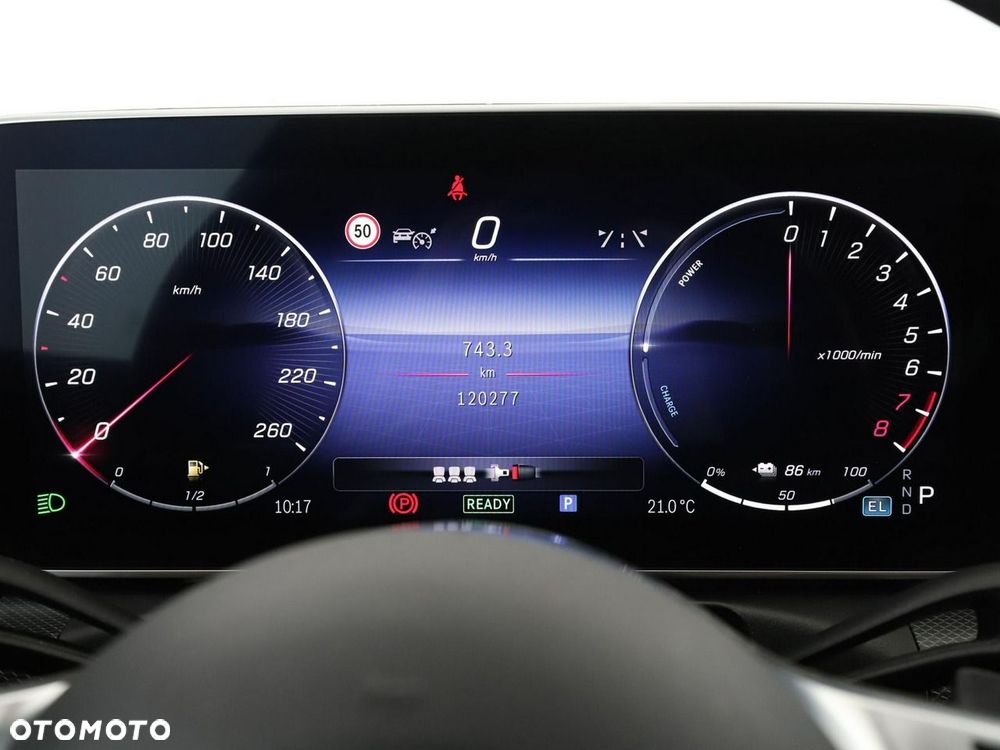 Mercedes-Benz Klasa C 300 e PHEV - 23