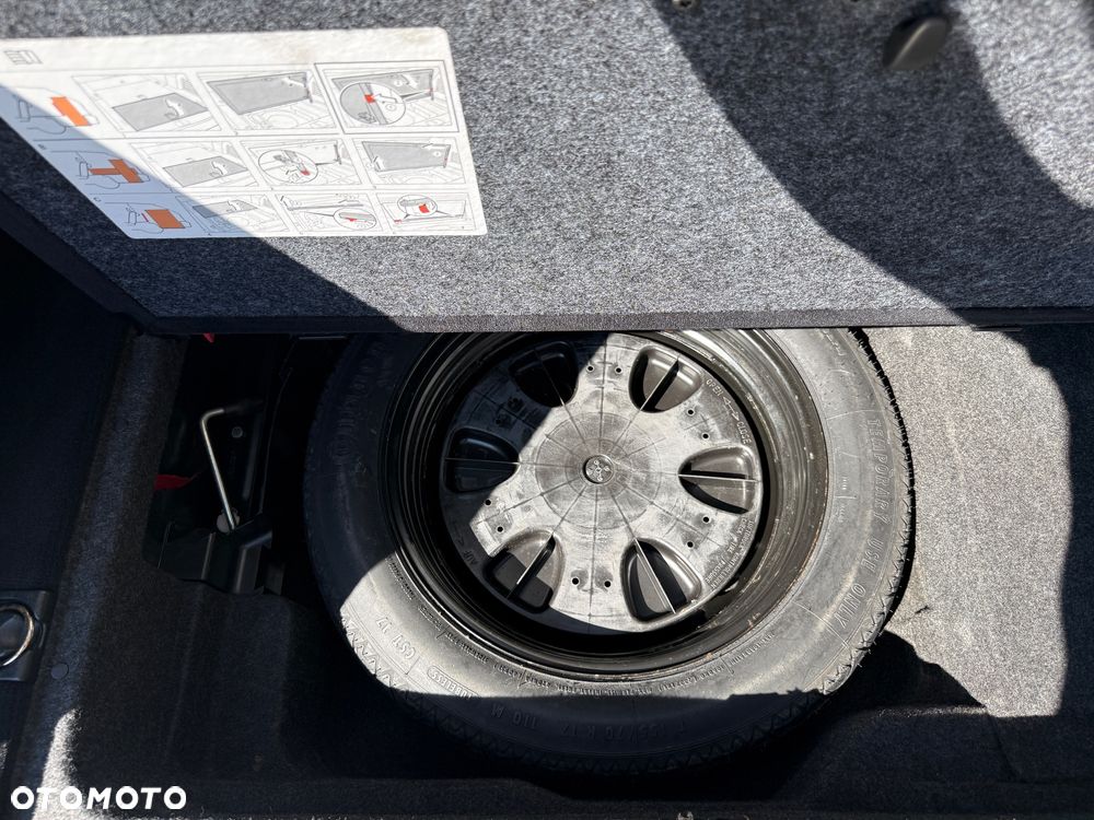 Mercedes-Benz Klasa E ver-200-kompressor-automatik-avantgarde - 33