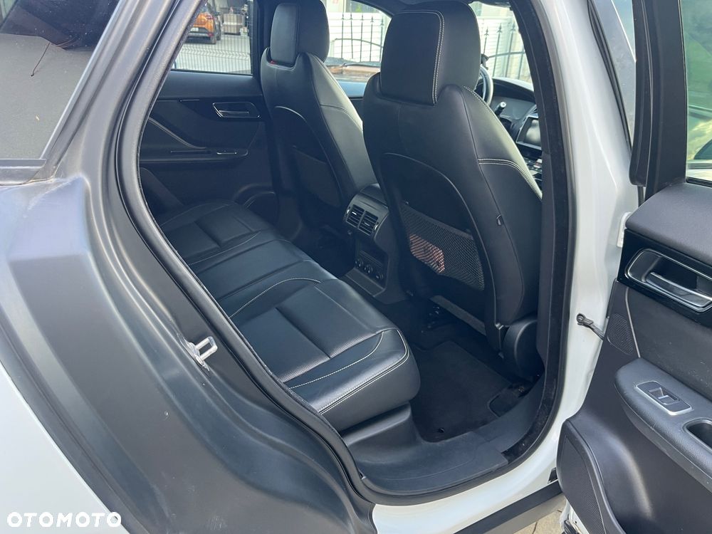 Jaguar F-Pace 20d AWD R-Sport - 6