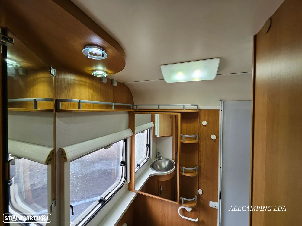 Knaus Sport TI CAMA FRANCESA SALÃO FACE TO FACE - 47