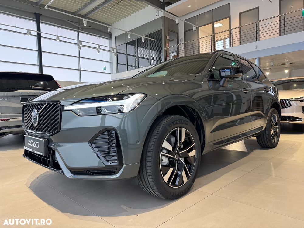 Volvo XC 60 B5 AT AWD MHEV Plus Dark - 8