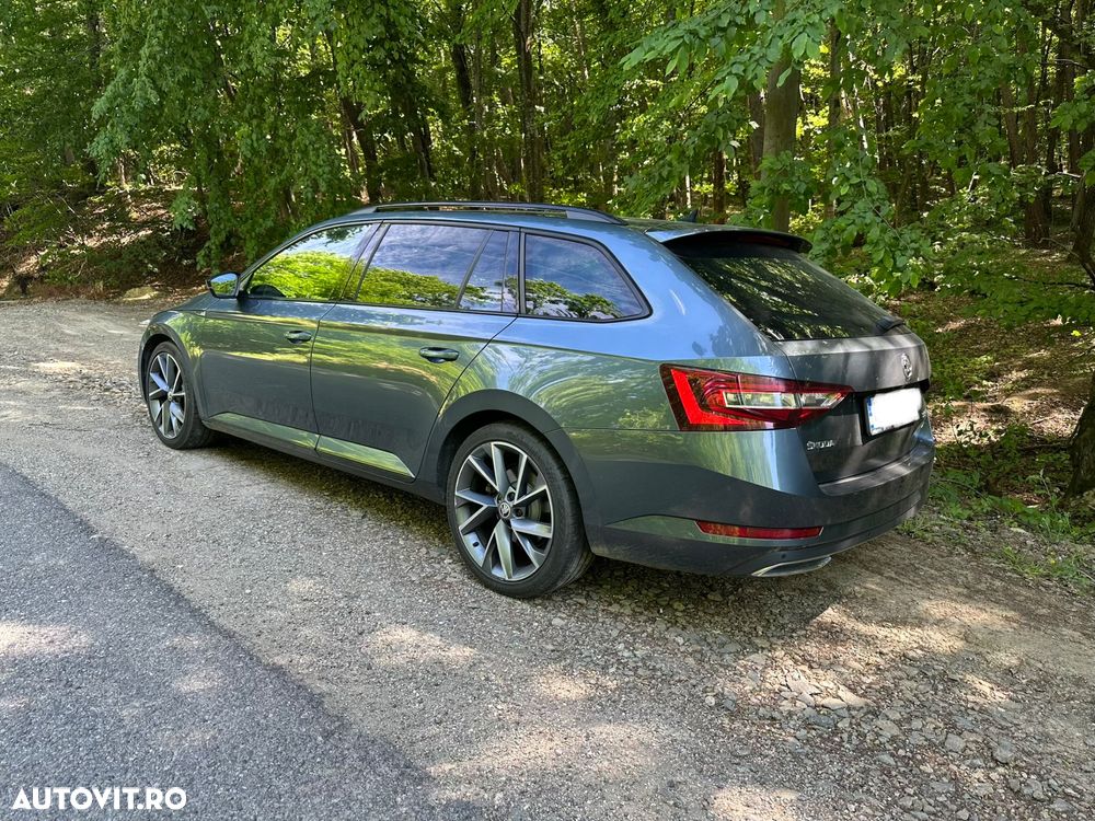 Skoda Superb 2.0 TDI 4x4 DSG Premium Edition - 8