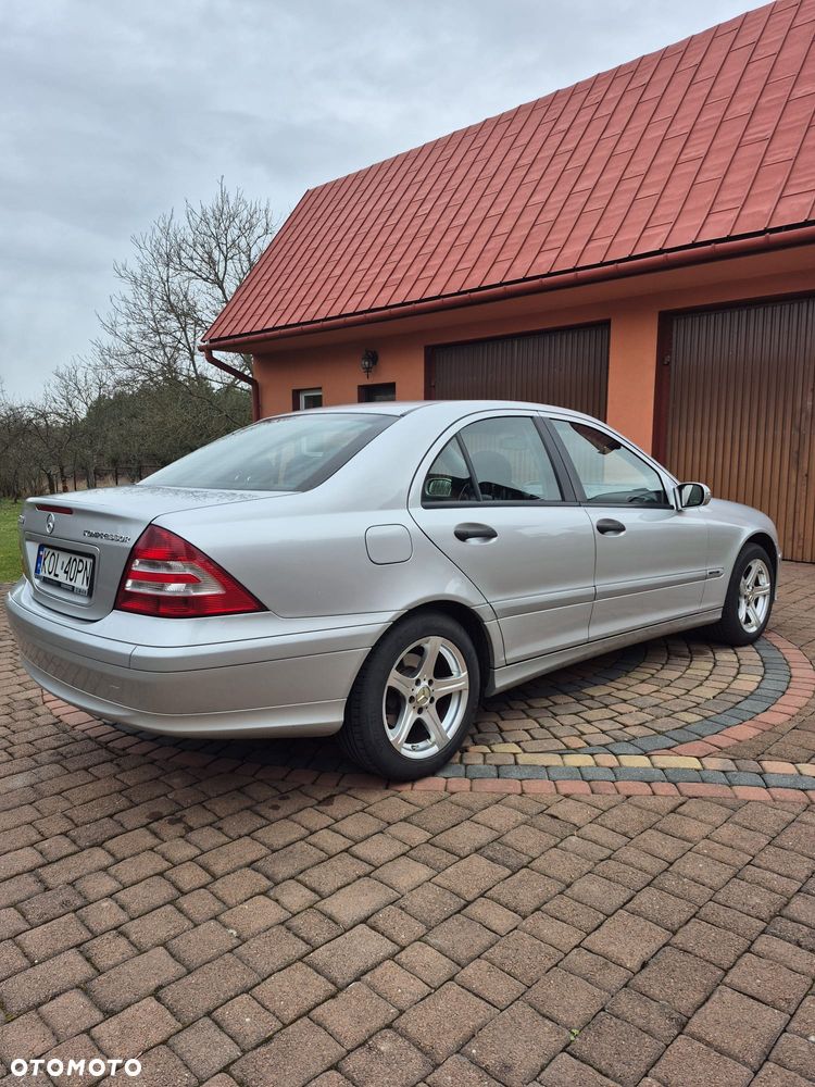 Mercedes-Benz Klasa C 180 Kompressor Classic - 5