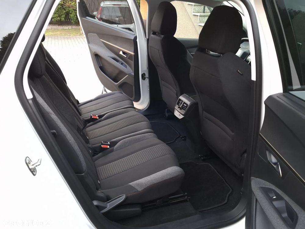 Peugeot 5008 1.6 BlueHDi Allure 7os - 12