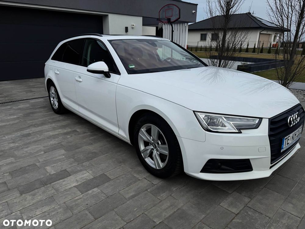 Audi A4 Avant - 11