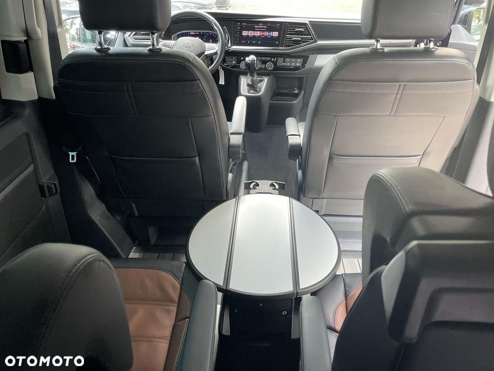 Volkswagen Multivan - 26