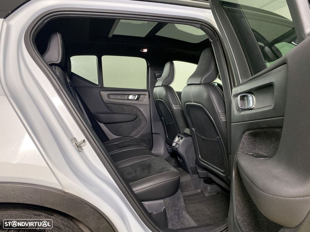Volvo XC 40 1.5 T3 R-Design Geartronic - 18
