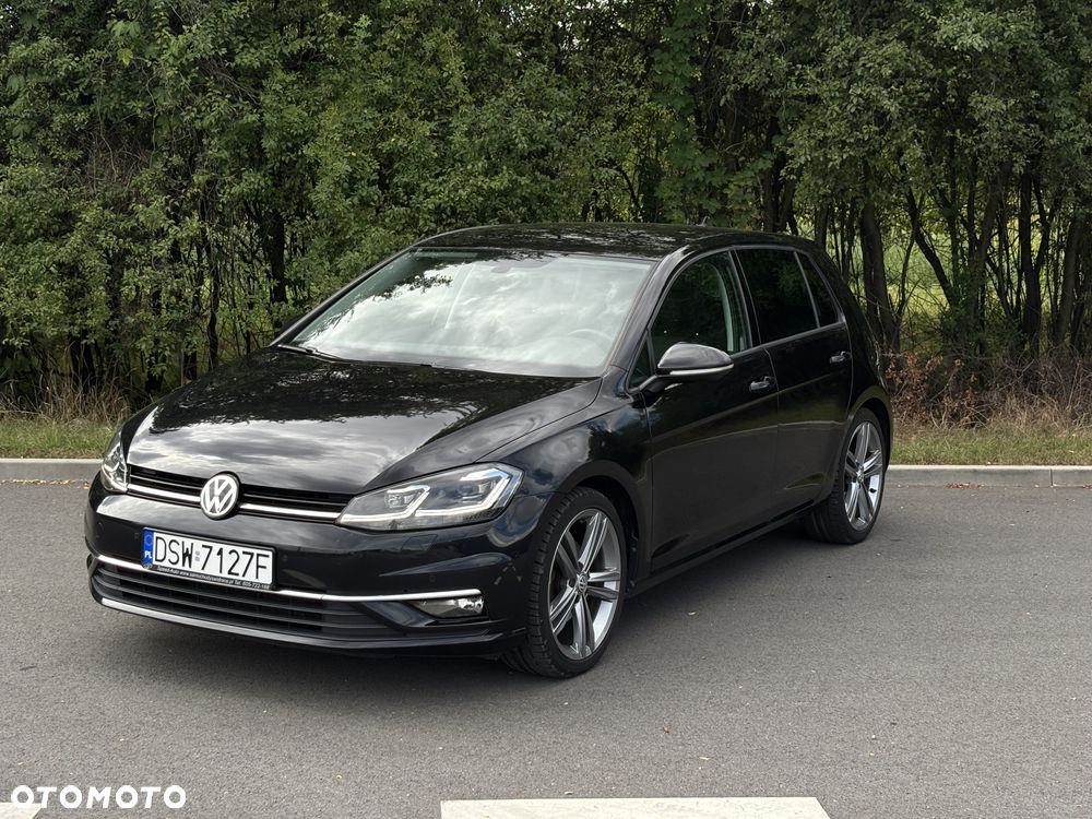 Volkswagen Golf - 24