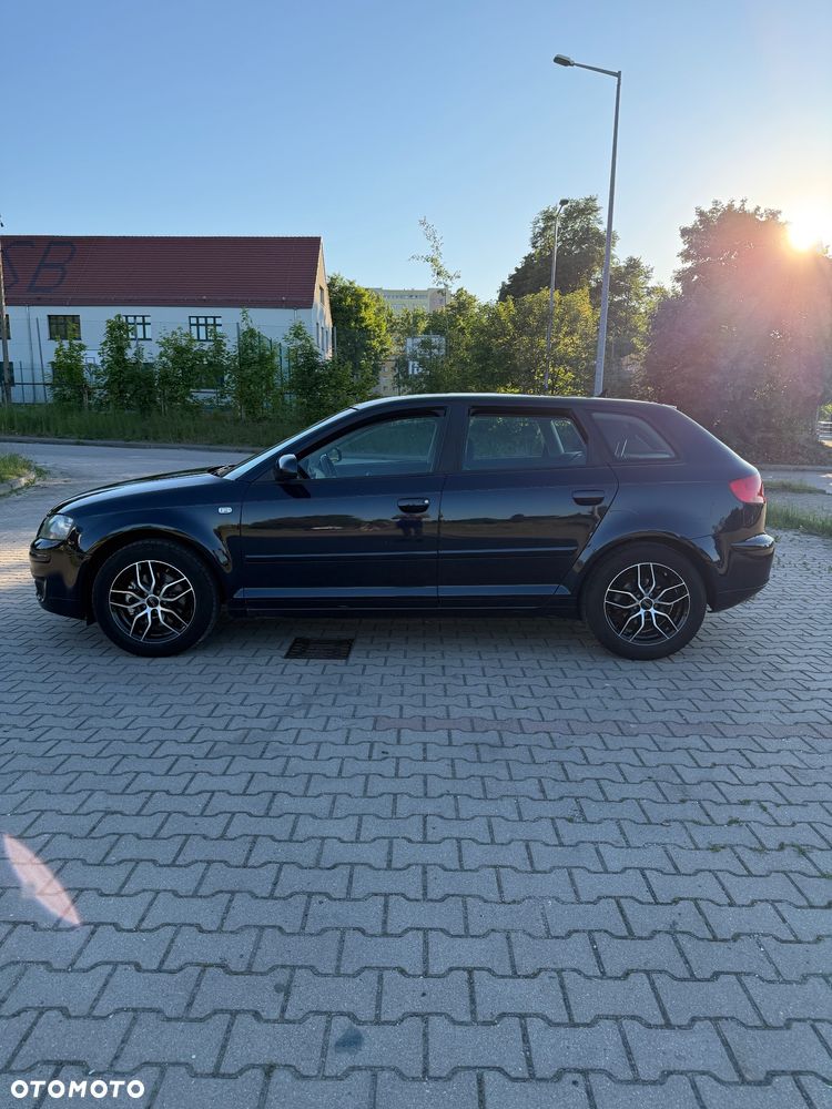 Audi A3 Sportback - 8