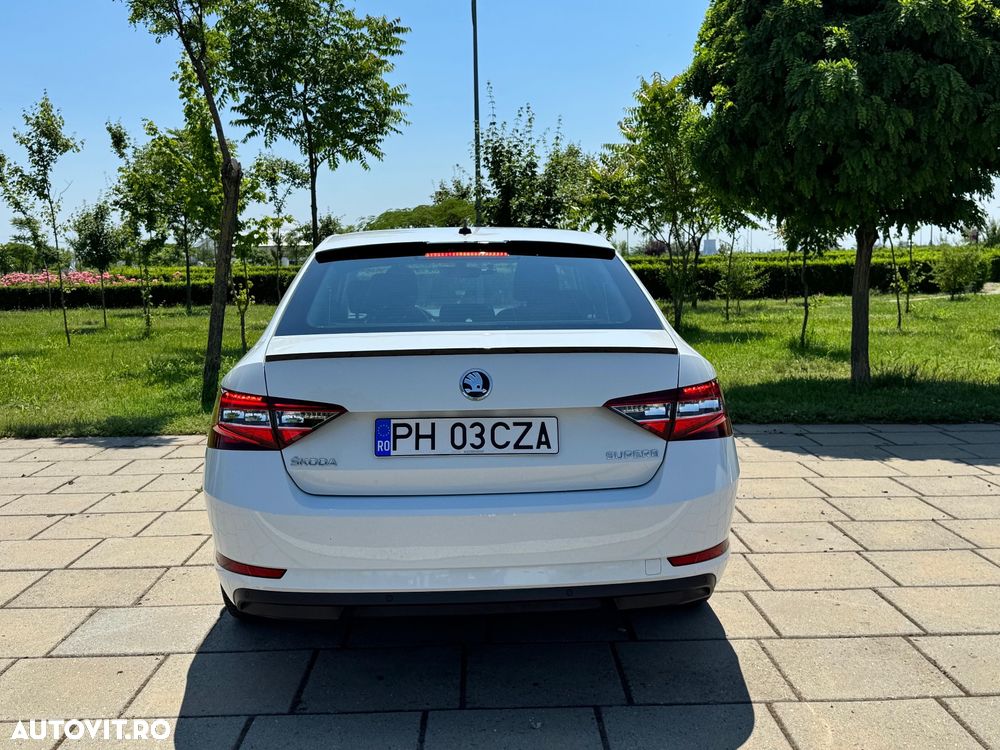 Skoda Superb 2.0 TDI Style - 6