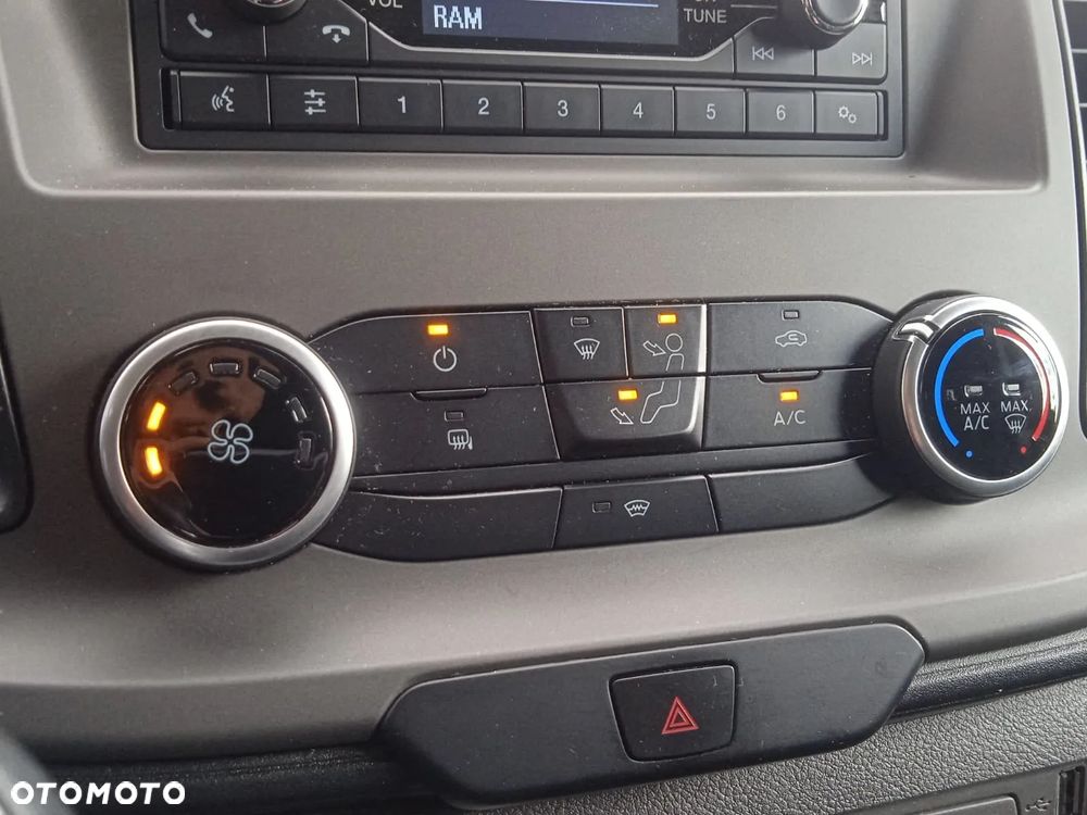 Ford Transit Custom - 21