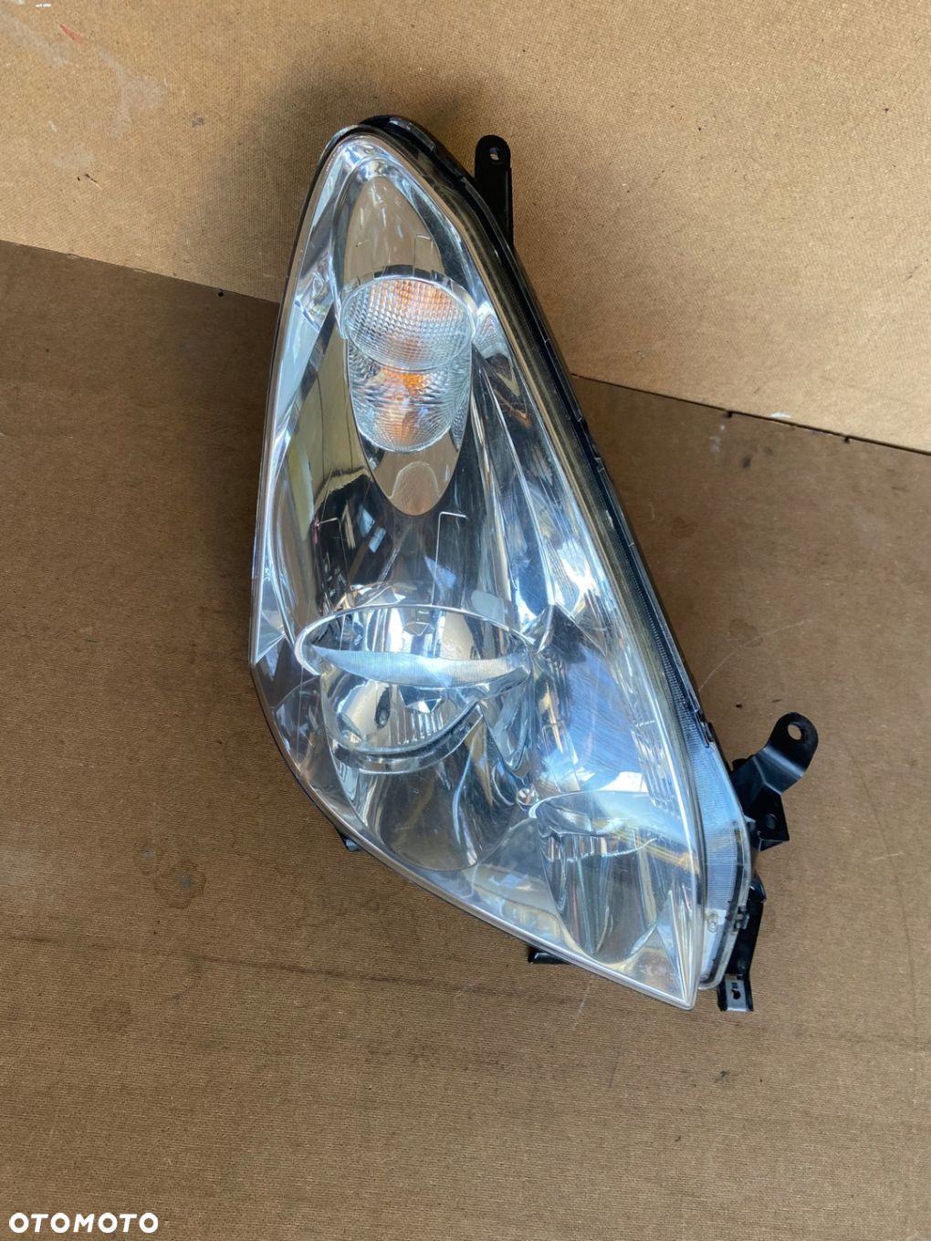 TOYOTA VERSO 04-07 LAMPA PRAWY PRZÓD, ŁADNA, KOMPLETNA, EUROPA - 1