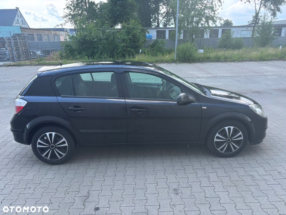 Opel Astra 1.6 Elegance - 1
