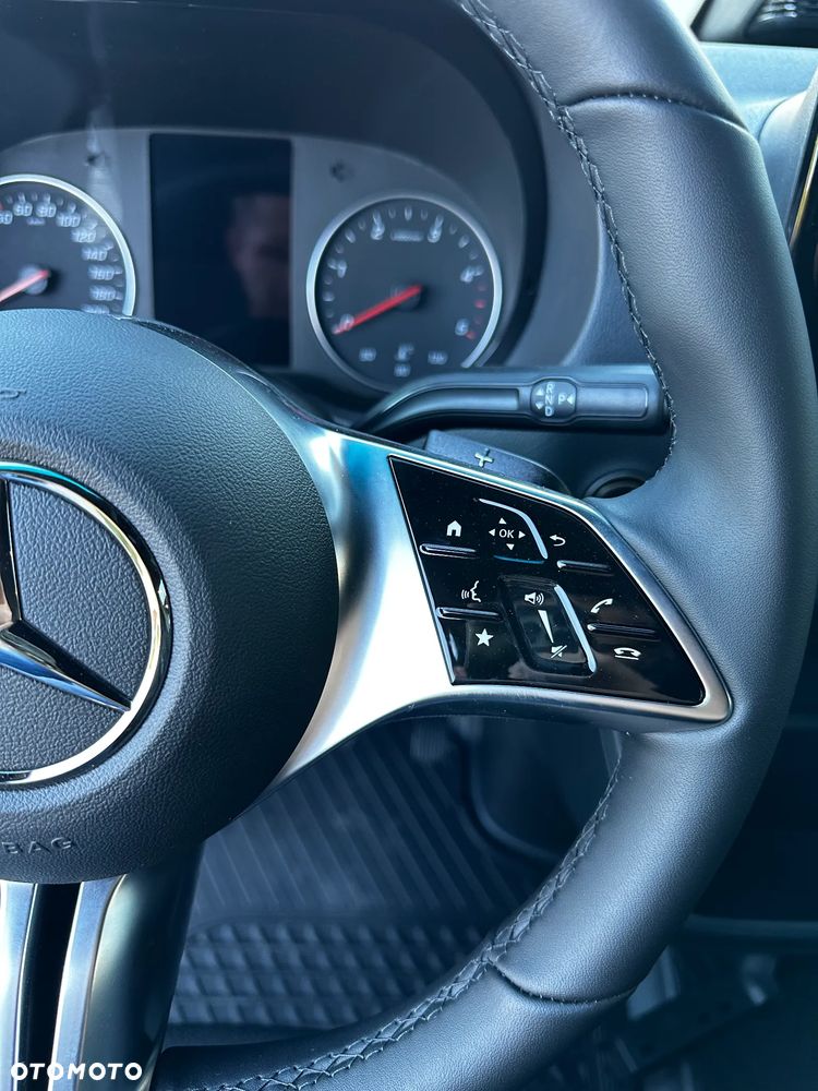 Mercedes-Benz Sprinter - 19