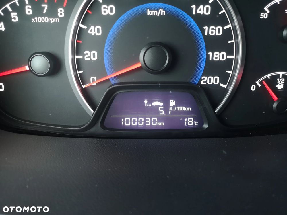 Hyundai i10 1.2 Fifa World Cup Edition - 17