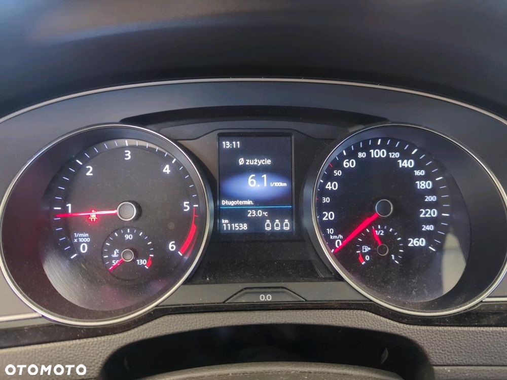 Volkswagen Passat - 10