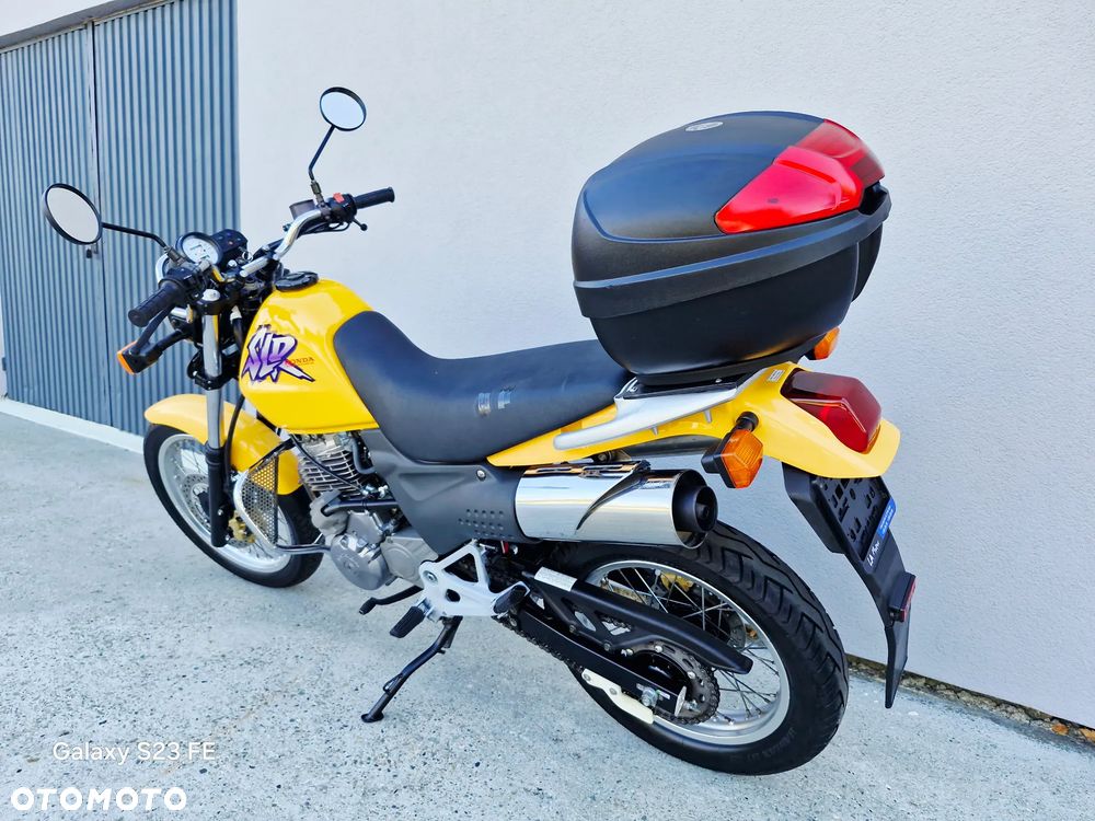 Honda XL - 23