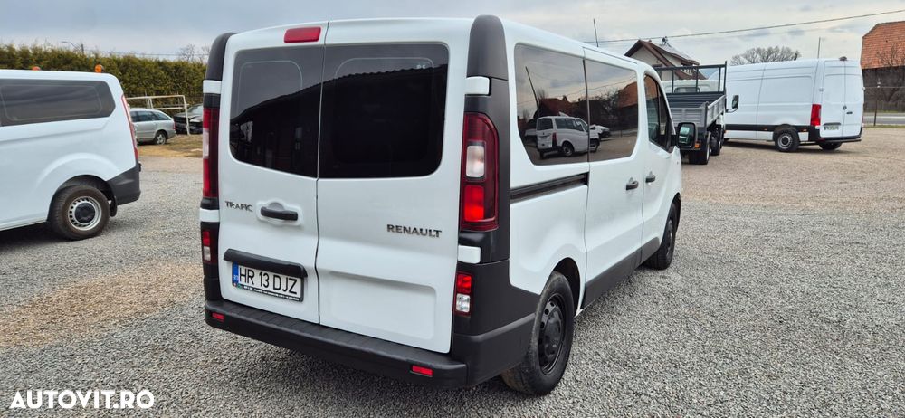Renault Trafic Combi L1H1 8+1 Authentique - 12