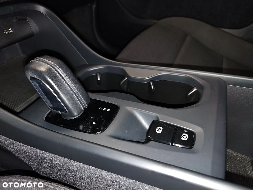 Volvo XC 40 - 21