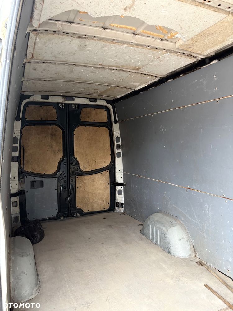 Volkswagen Crafter - 18