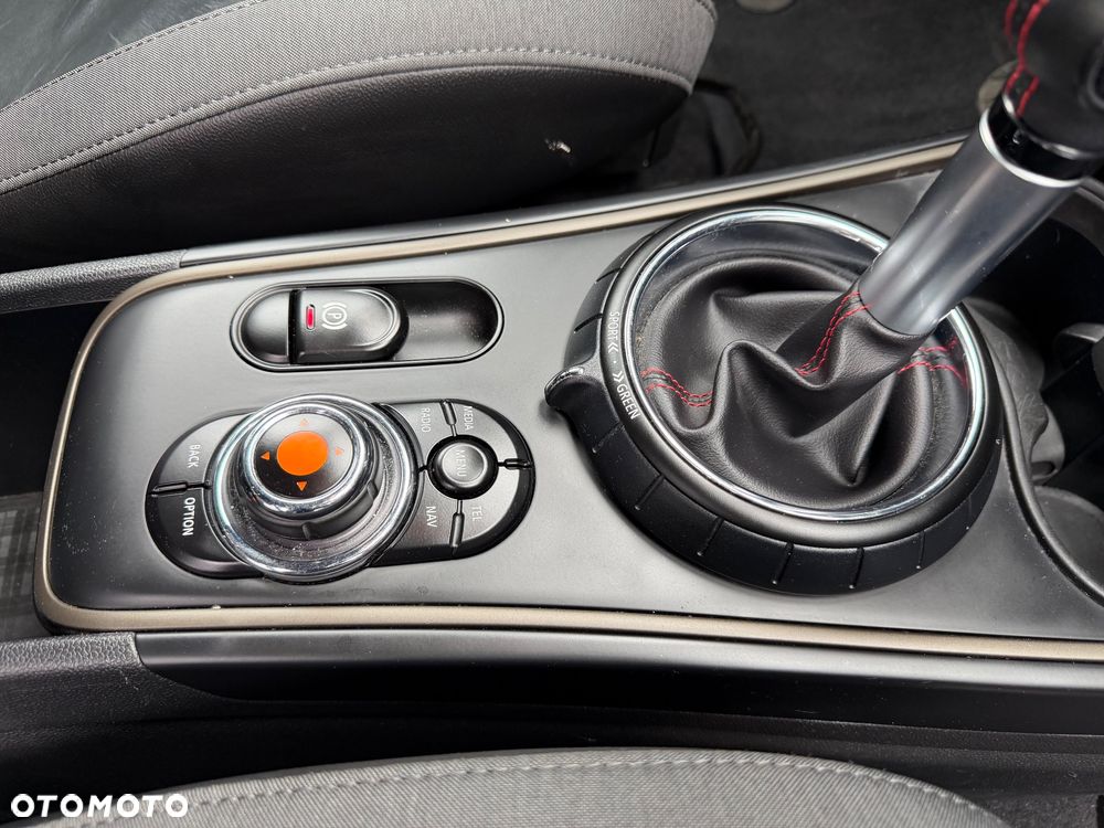 MINI Countryman - 25