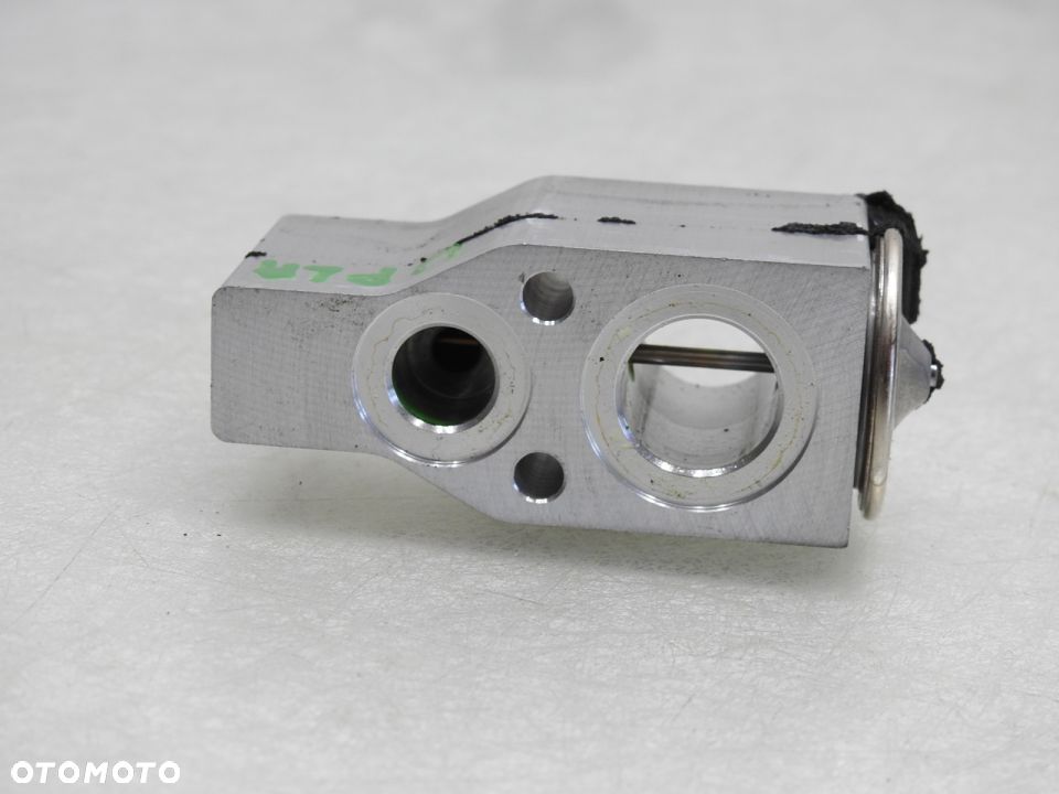 ZAWÓR ROZPRĘŻNY KLIMATYZACJI UPLANDER 3.9 V6 - 6