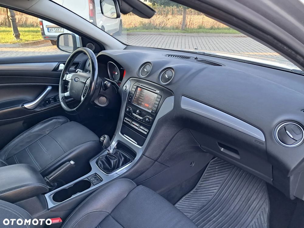 Ford Mondeo 2.0 TDCi Titanium - 14