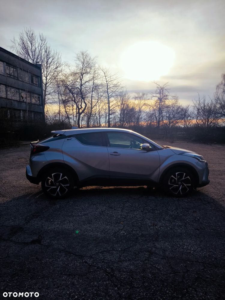 Toyota C-HR 1.2 Turbo Team Deutschland - 9