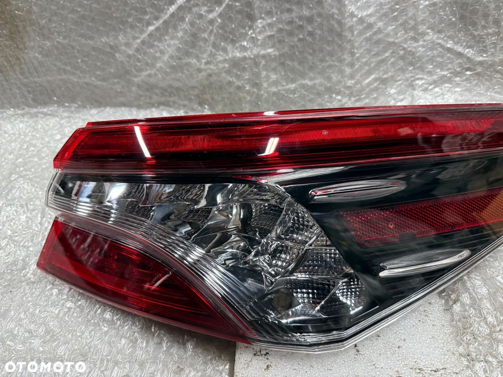 LAMPA TYŁ PRAWA TOYOTA CAMRY IX LED - 11