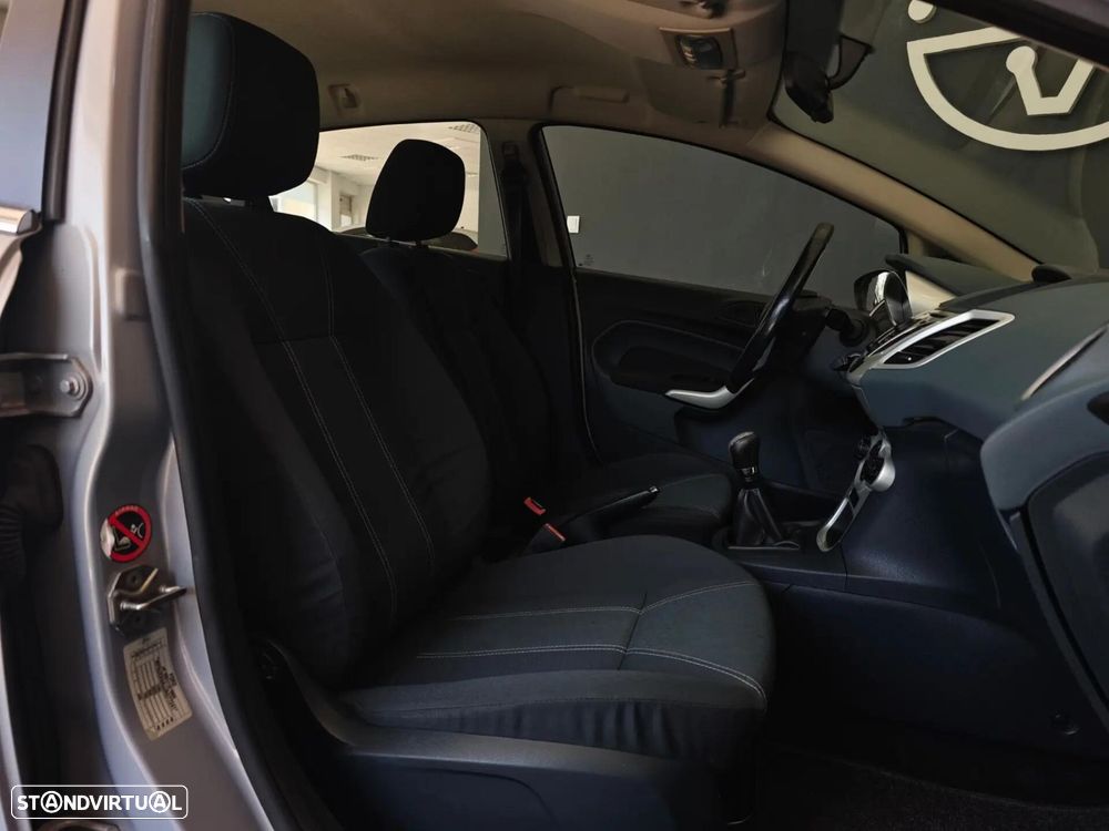 Ford Fiesta 1.25 Titanium - 43