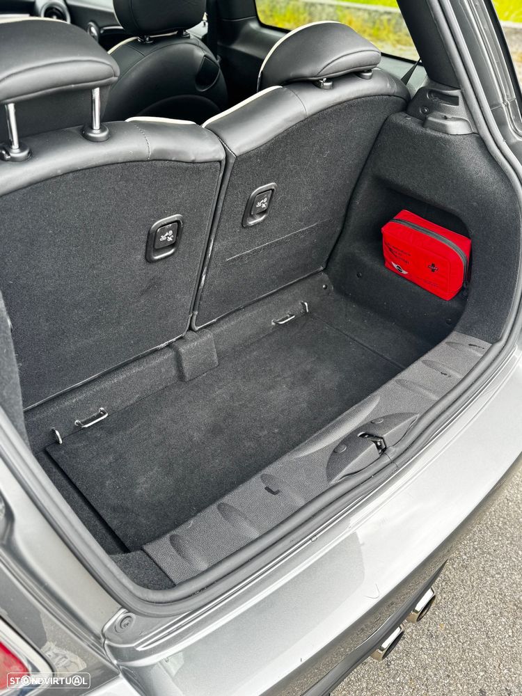 MINI 3 Portas Cooper S Aut. - 11